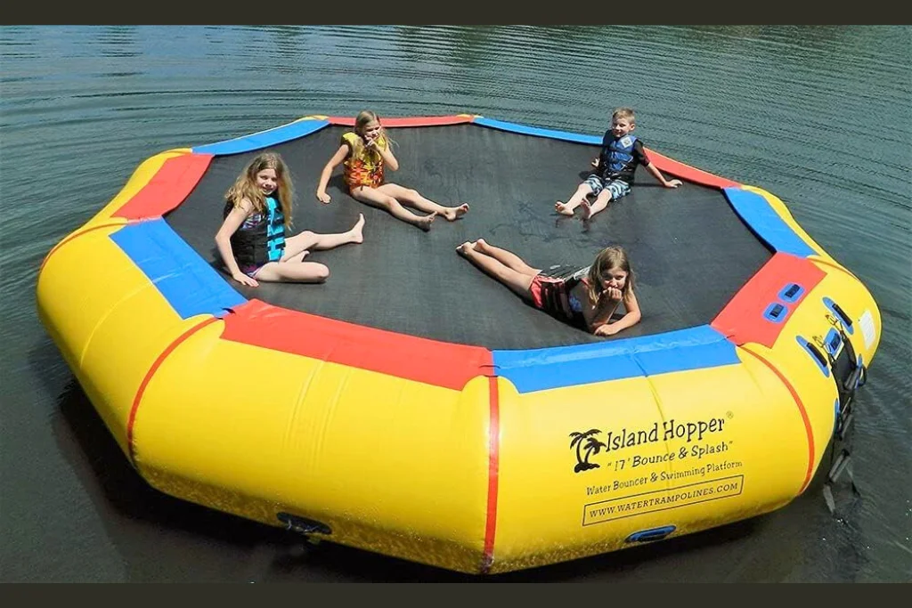 Island Hopper 17' Bounce N Splash